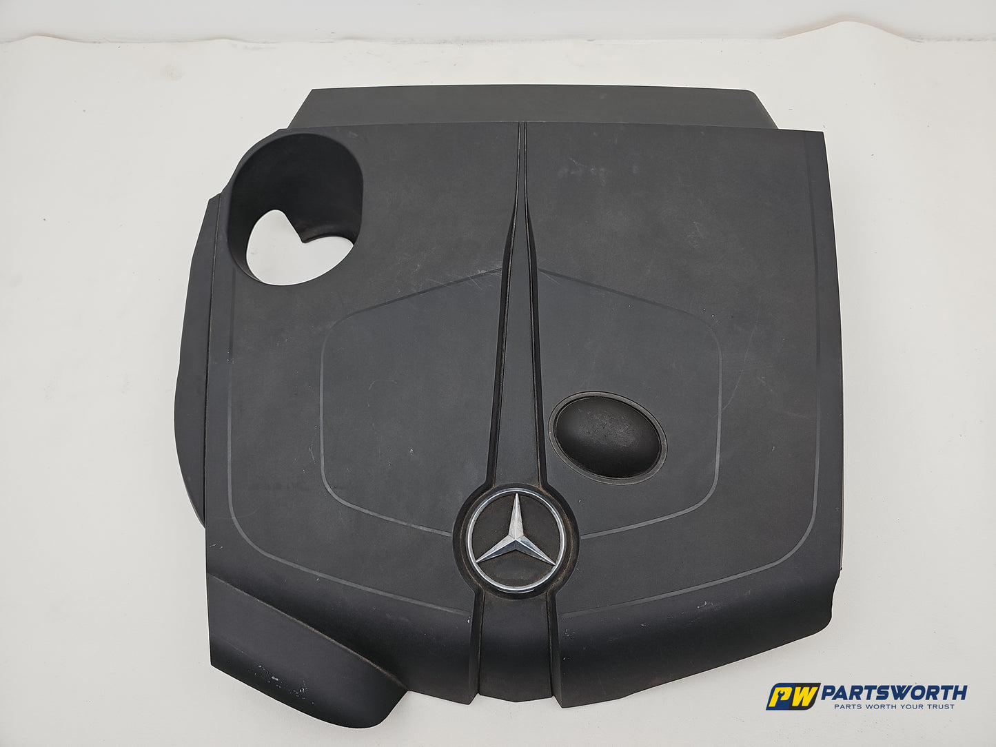 Mercedes-Benz B180 B-Class W246 1.8l Diesel Engine Cover A6510102413 2011-2018