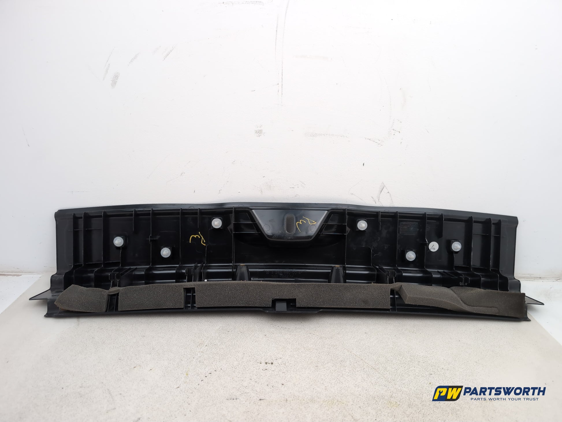 Mercedes-Benz B180 B-Class W246 Rear Boot Lid Catch Trim Panel A2466900041 - photo 7