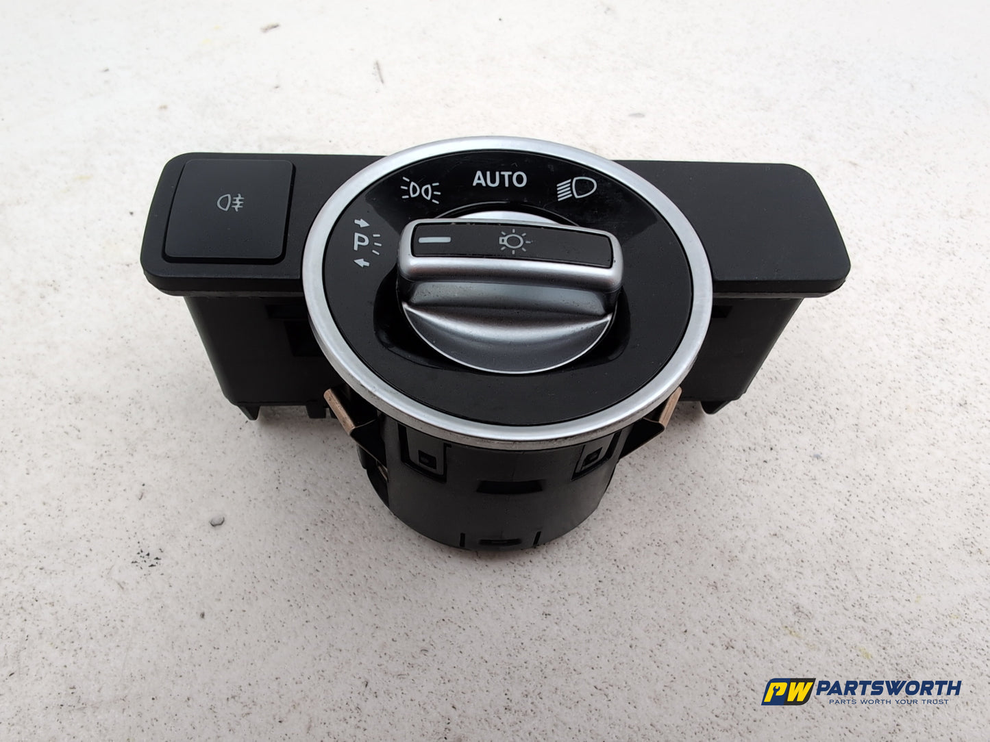 Mercedes-Benz B180 B-Class W246 Headlight Headlamp Switch 2011-2018