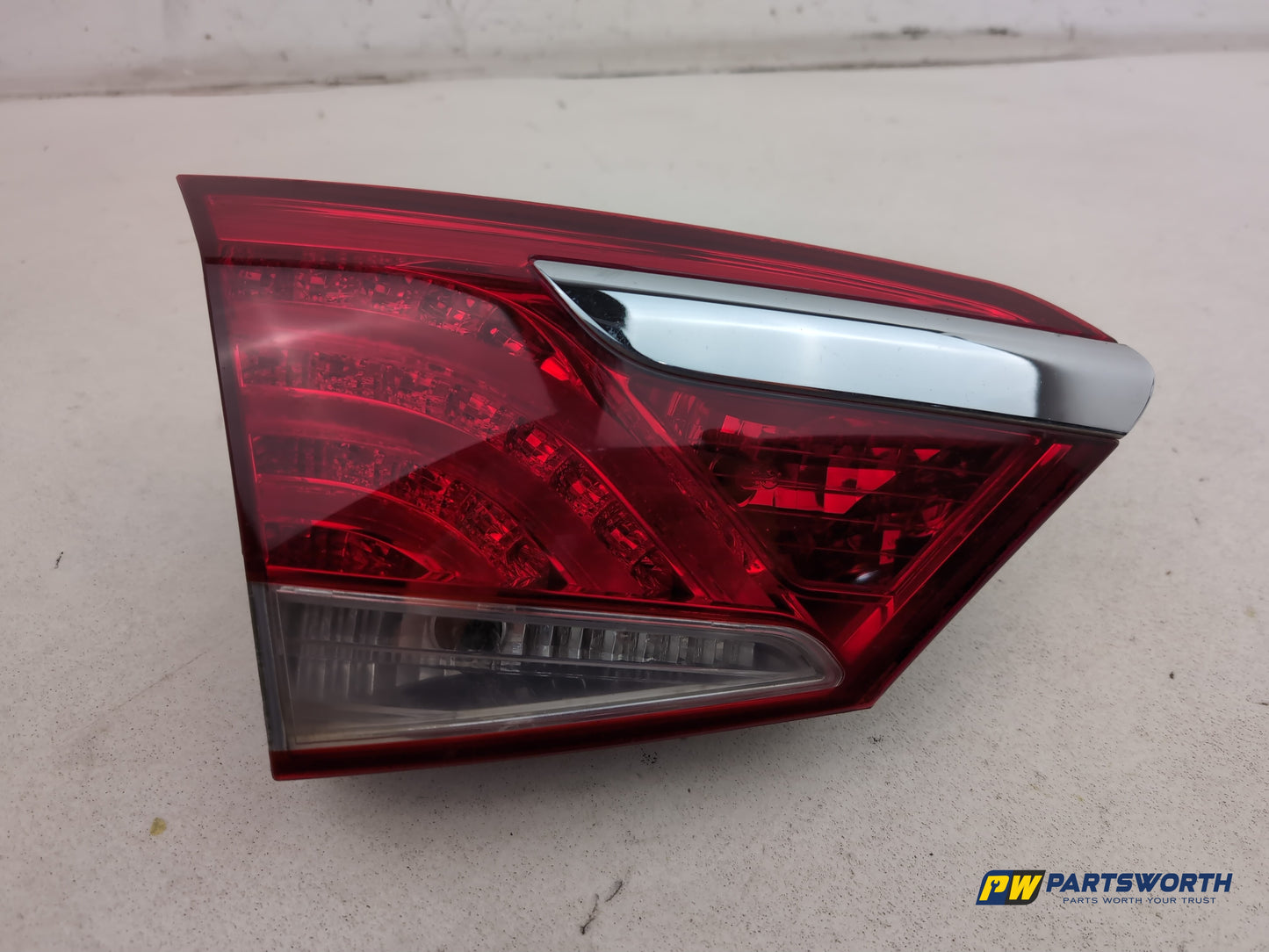 Hyundai I40 Style Lamp Assembky Rear Inner Lh Passenger Side 2011-2015