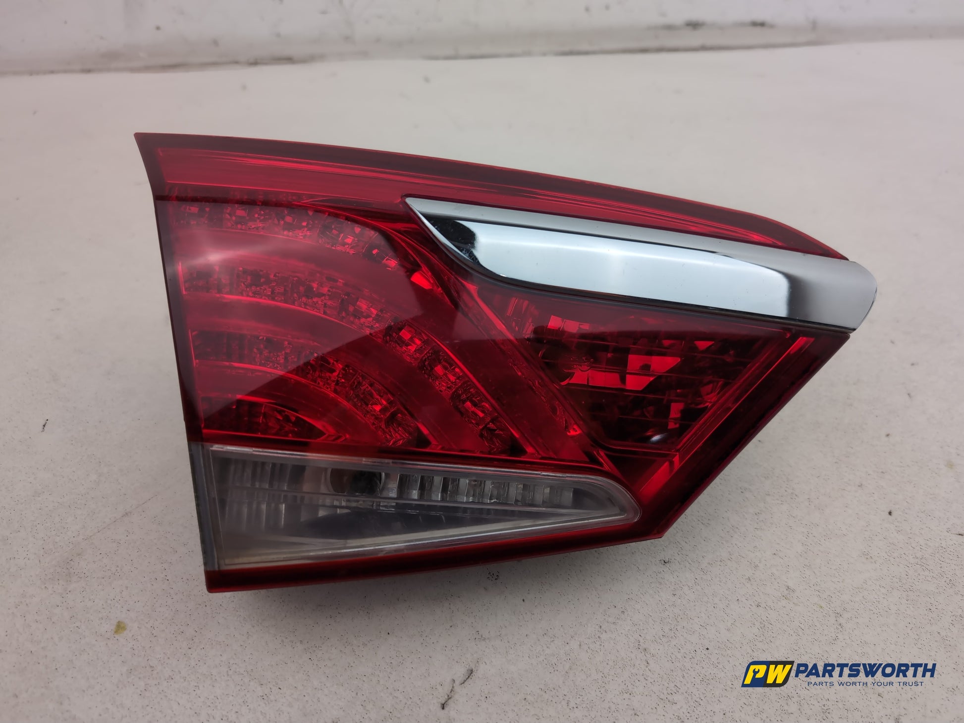 Hyundai I40 Style Lamp Assembky Rear Inner Lh Passenger Side 2011-2015