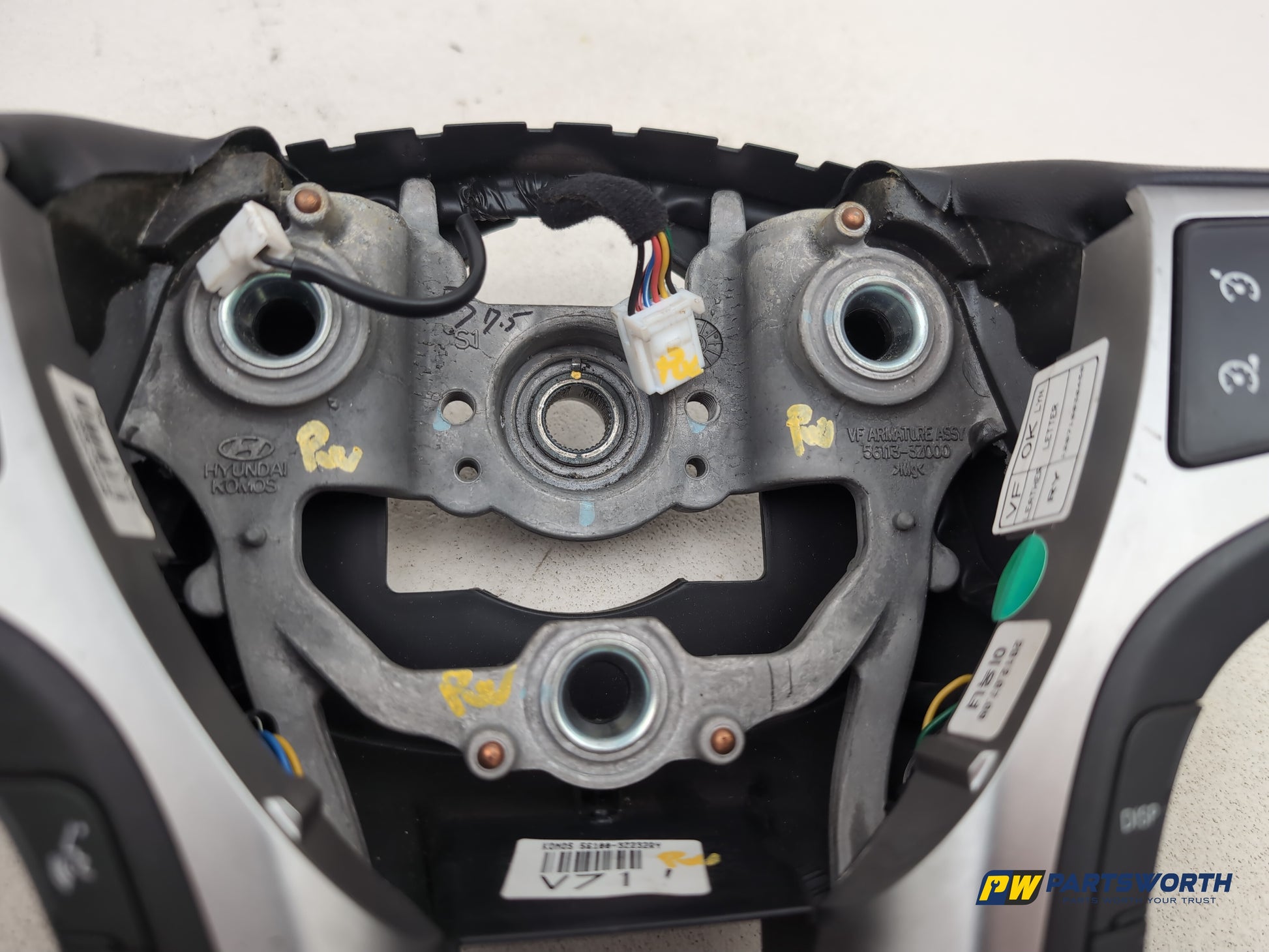 Hyundai I40 Style Blue Drive Crdi Multifunction Steering Wheel 561003z232ry - photo 7