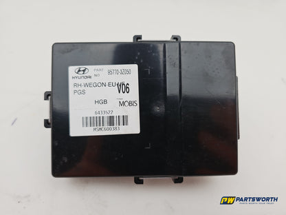 Hyundai I40 Style Blue Drive Parking Distance Pdc Control Module Unit 957703z050 - photo 3