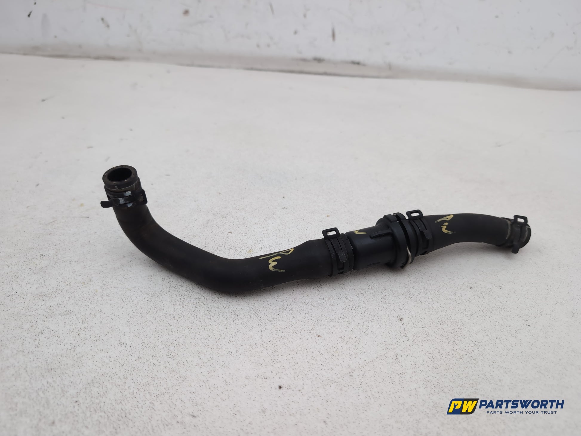 Audi A6 S Line Black Ed 2.0l Diesel Coolant Hose Pipe 4g0122445j 2011-2018