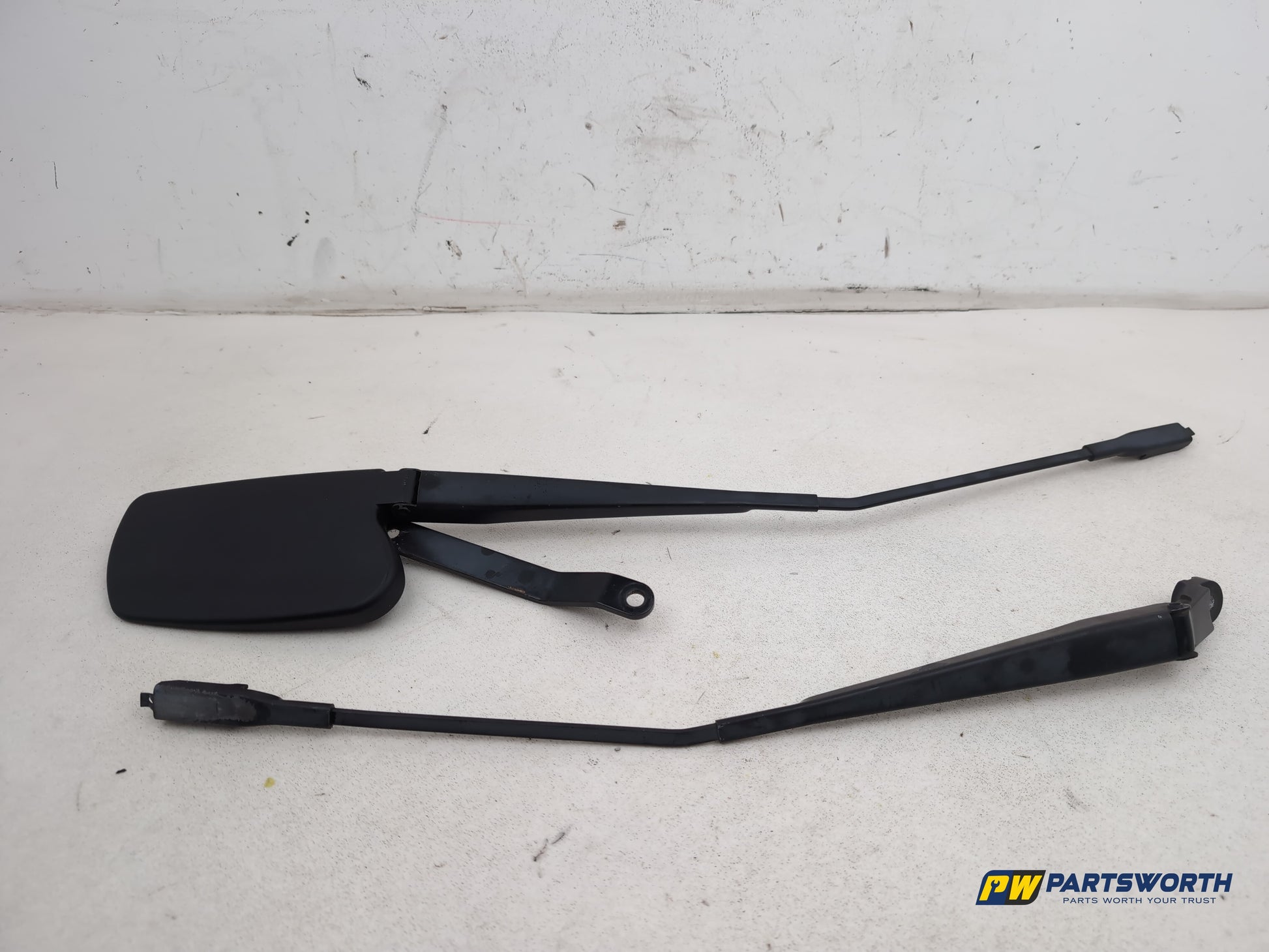Mercedes R320 R-Class W251 Wiper Arm Front Pair A2518201140 2006-2013