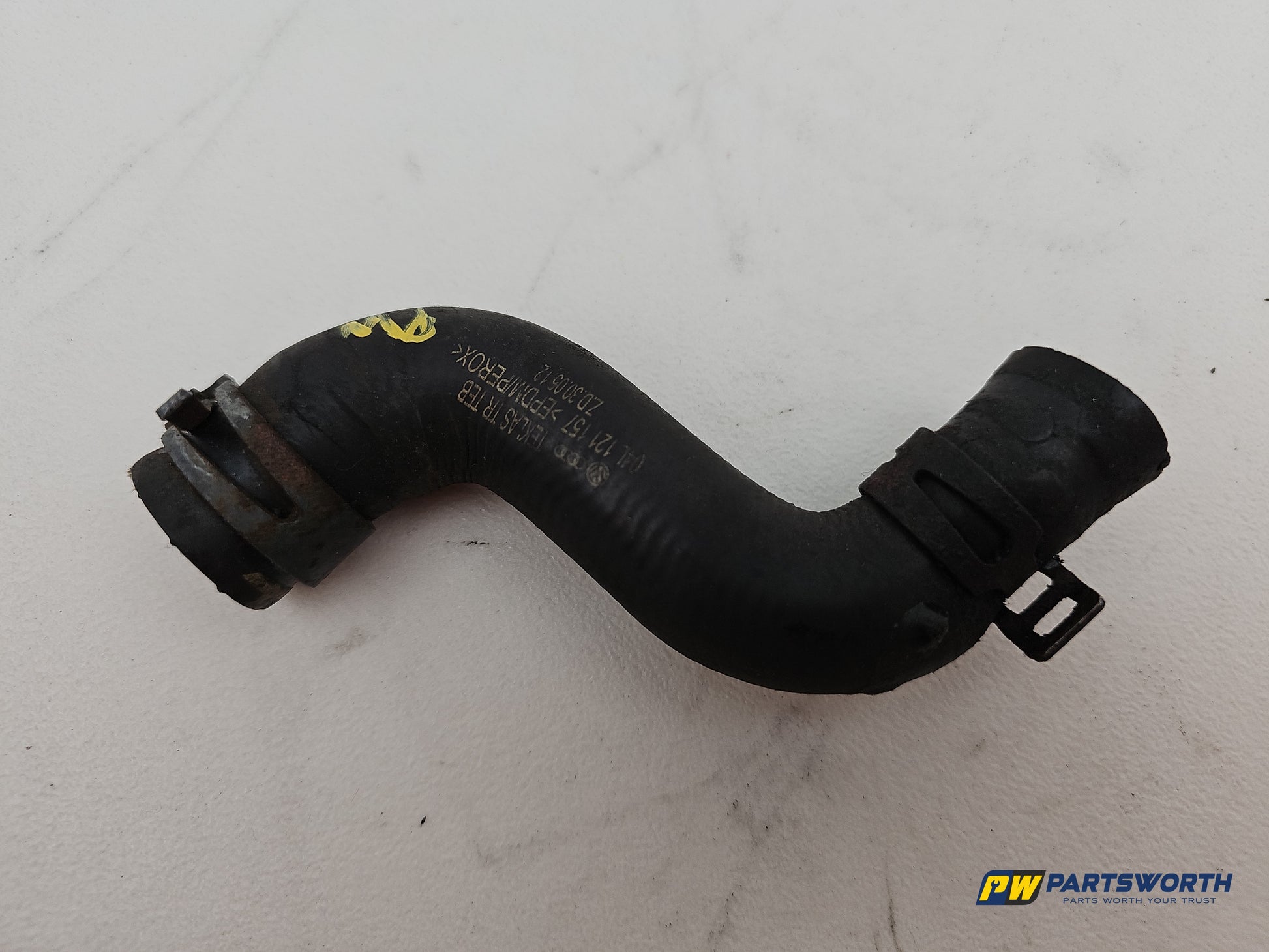 Audi A6 S Line Black Ed 2.0l Diesel Coolant Hose Pipe Line 04l121157 2011-2018