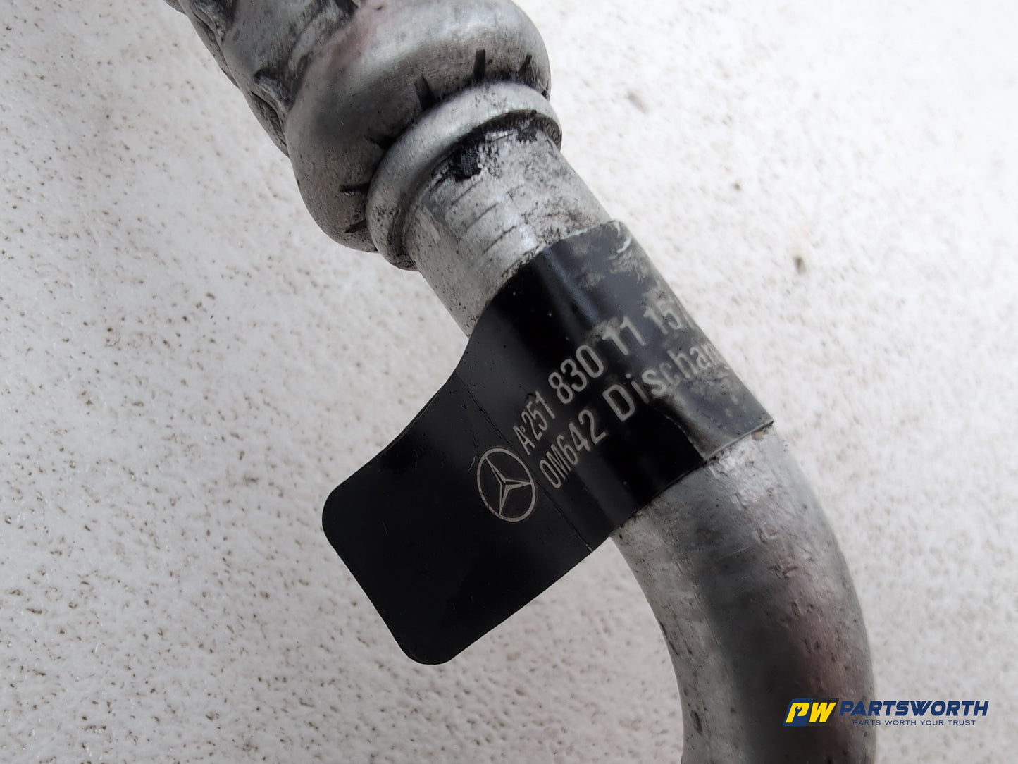Mercedes R320 R-Class W251 Air Conditioning Pipe A2518301115 2006-2013 - photo 5