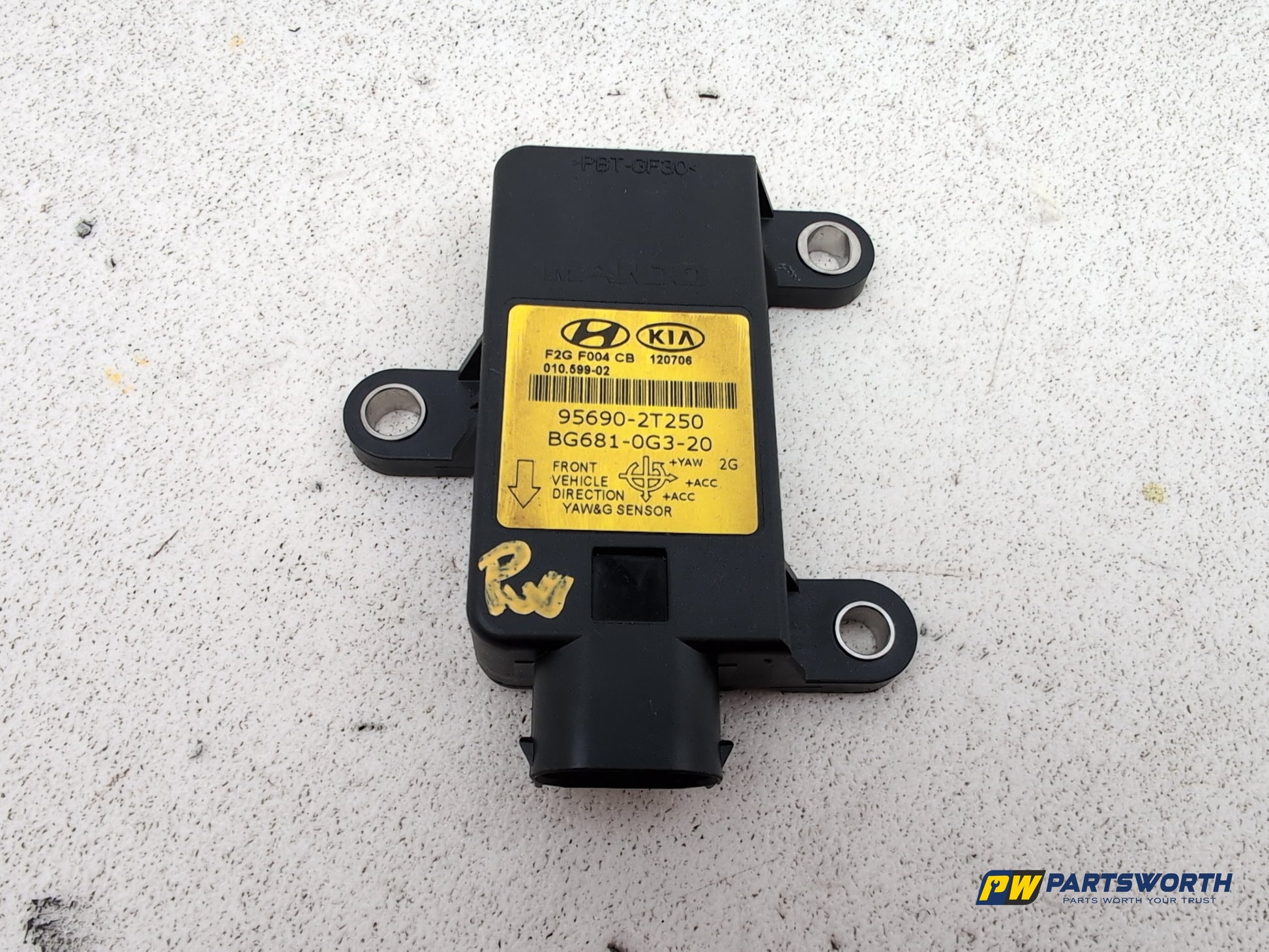 Hyundai I40 Style Blue Drive Yaw Rate Accelerator Sensor 956902t250 2011-2019