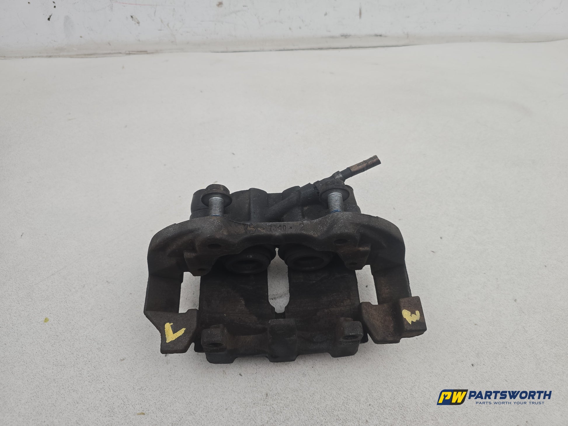 Mercedes R320 R-Class W251 Brake Caliper Front Lh Passenger Side 2006-2013