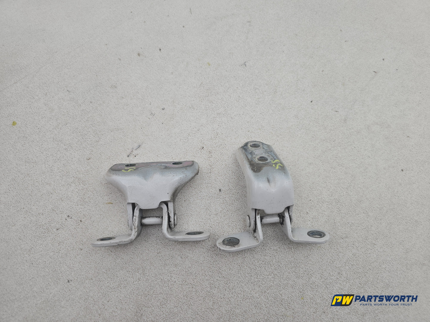 Hyundai I40 Style Blue Drive Passenger Side Lh Rear Door Hinge Pair 2011-2019