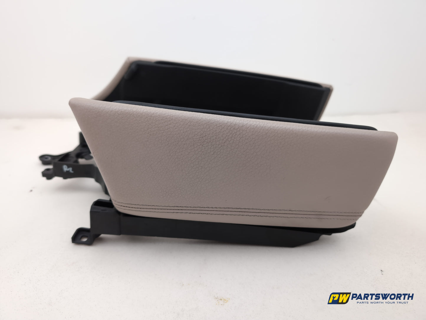 Centre Console Armrest 1