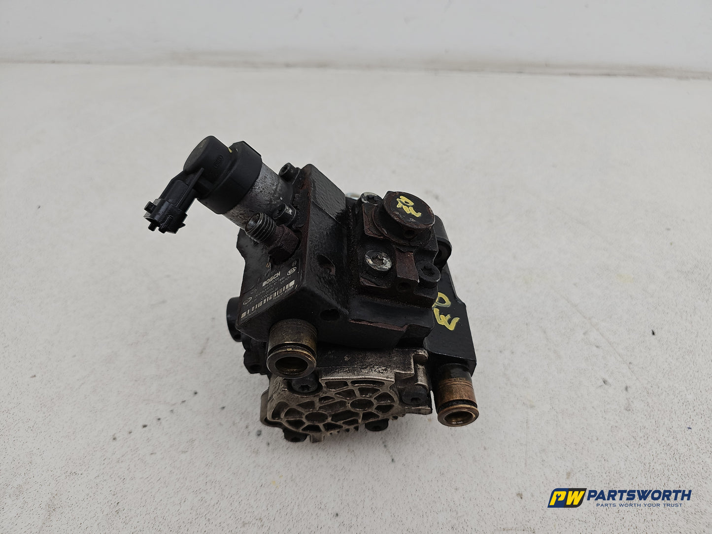 High pressure fuel pump 1