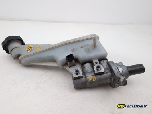 Hyundai I40 Style 1.7l Diesel Brake Master Cylinder Assembly 2011-2019