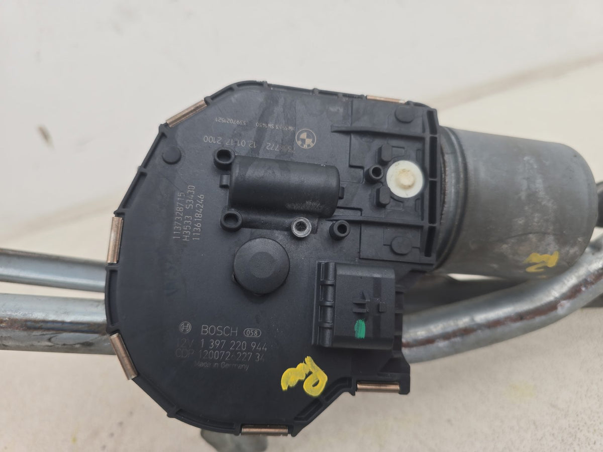Front Wiper Motor & Mechanism / Linkage 10