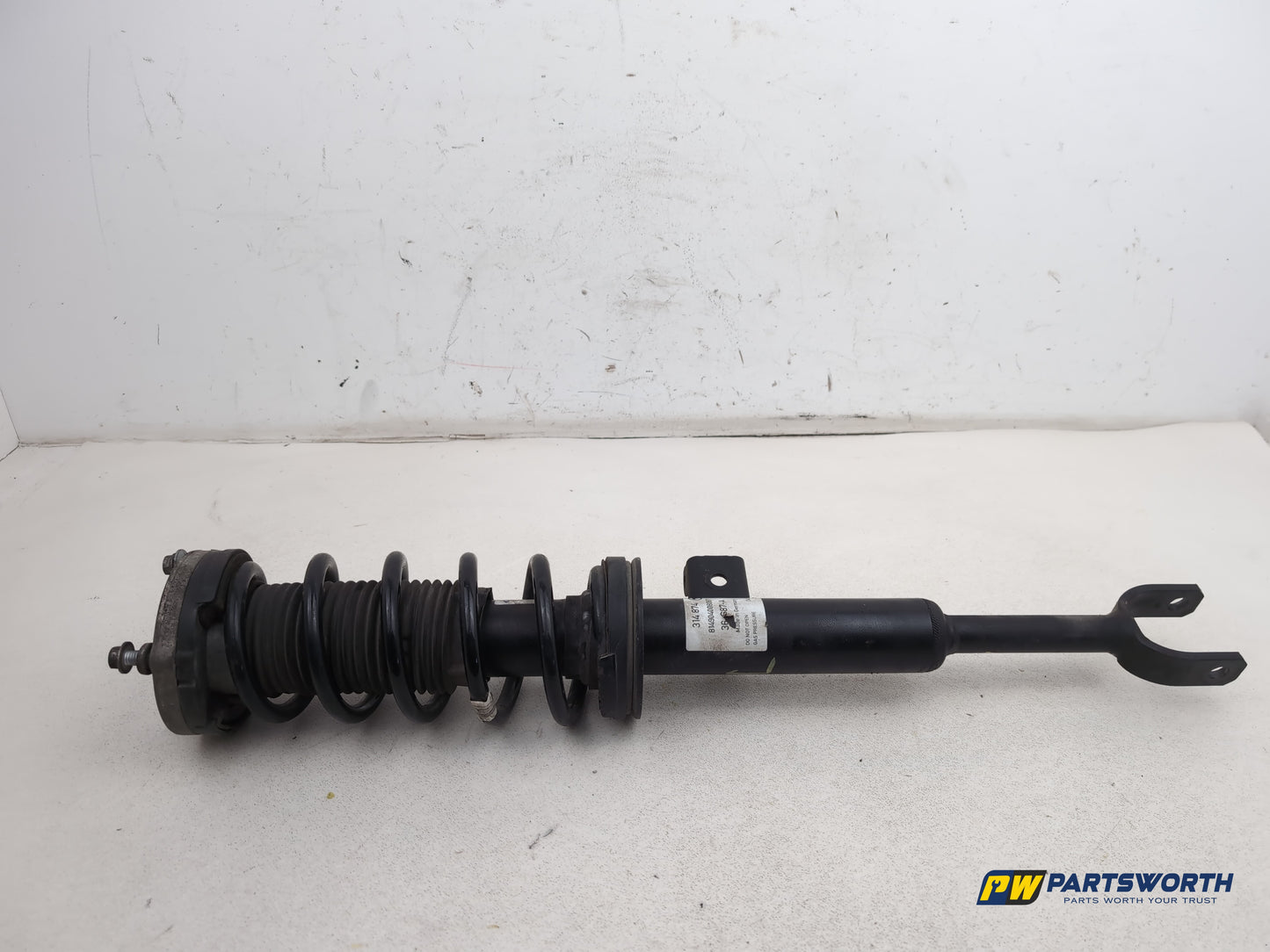 Bmw 5 Series 520d Se Auto F10 Shock Absorber Front Lh Passenger Side 2010-2017