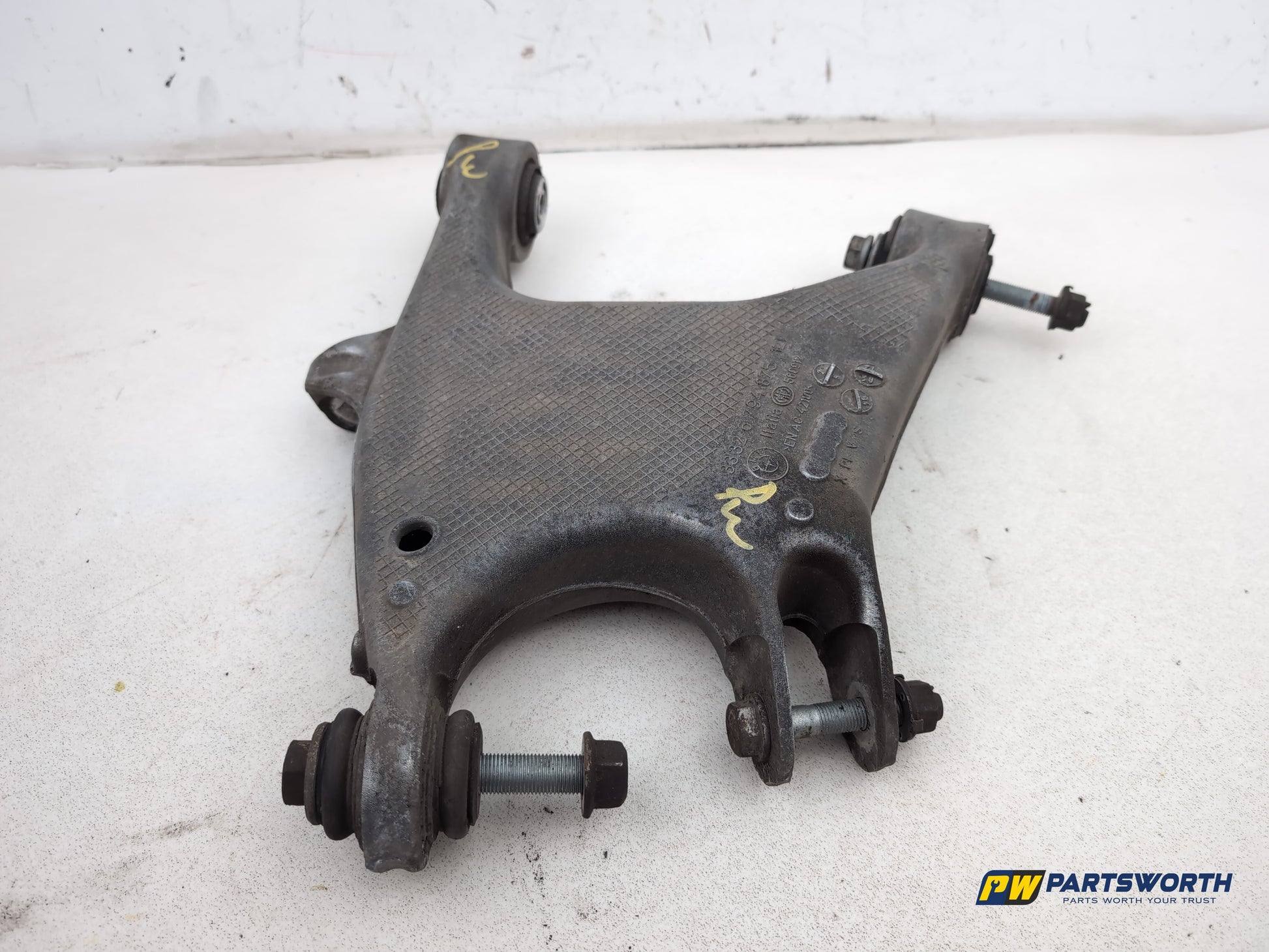 Suspension Arm Rear Wishbone LH 1
