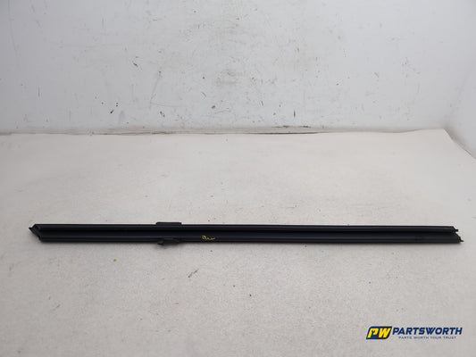 Bmw 5 Series 520d F10 Saloon Rear Passenger Window Chanel Trim 7230843 2010-2017