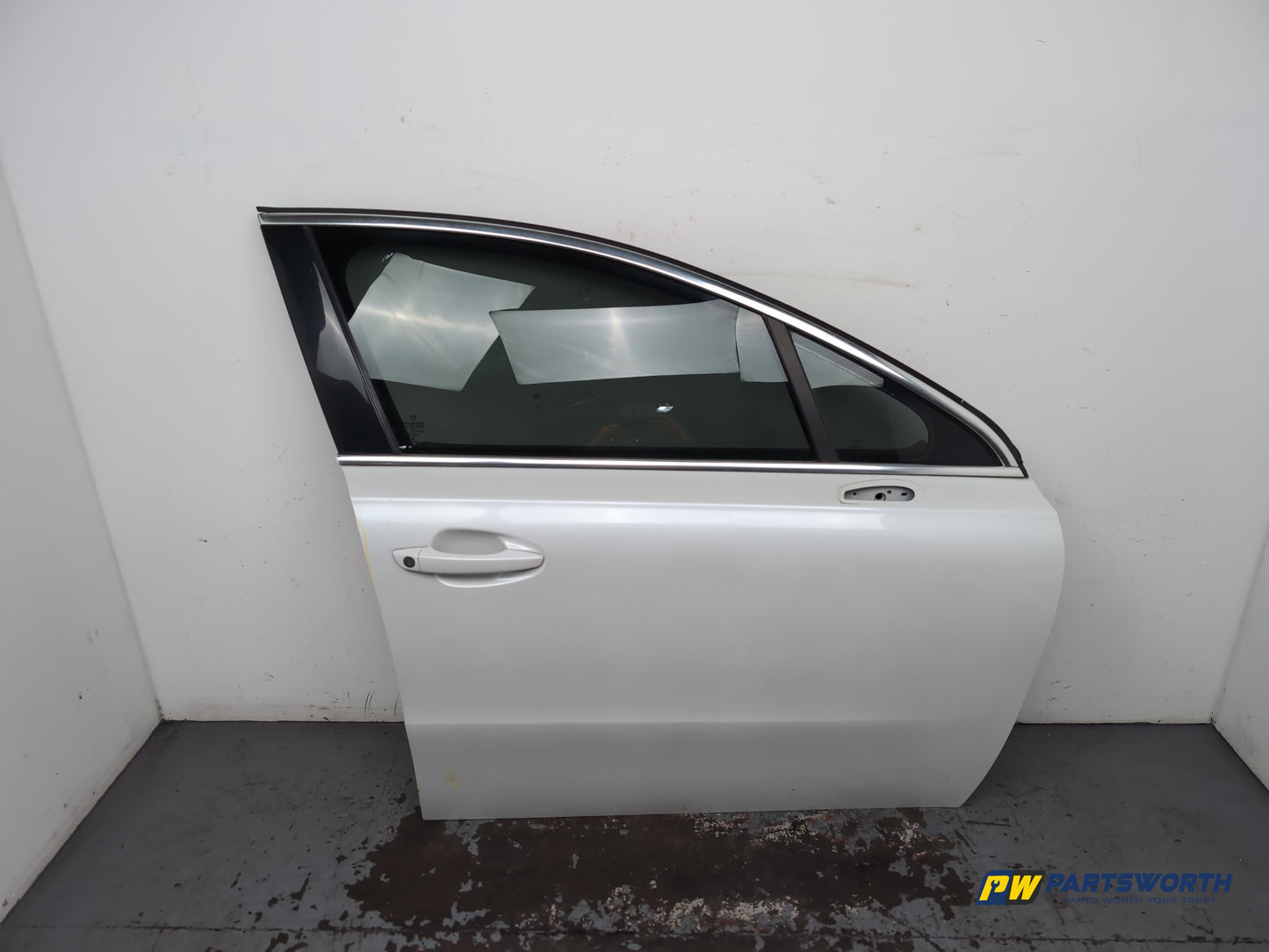Door Front RH 1