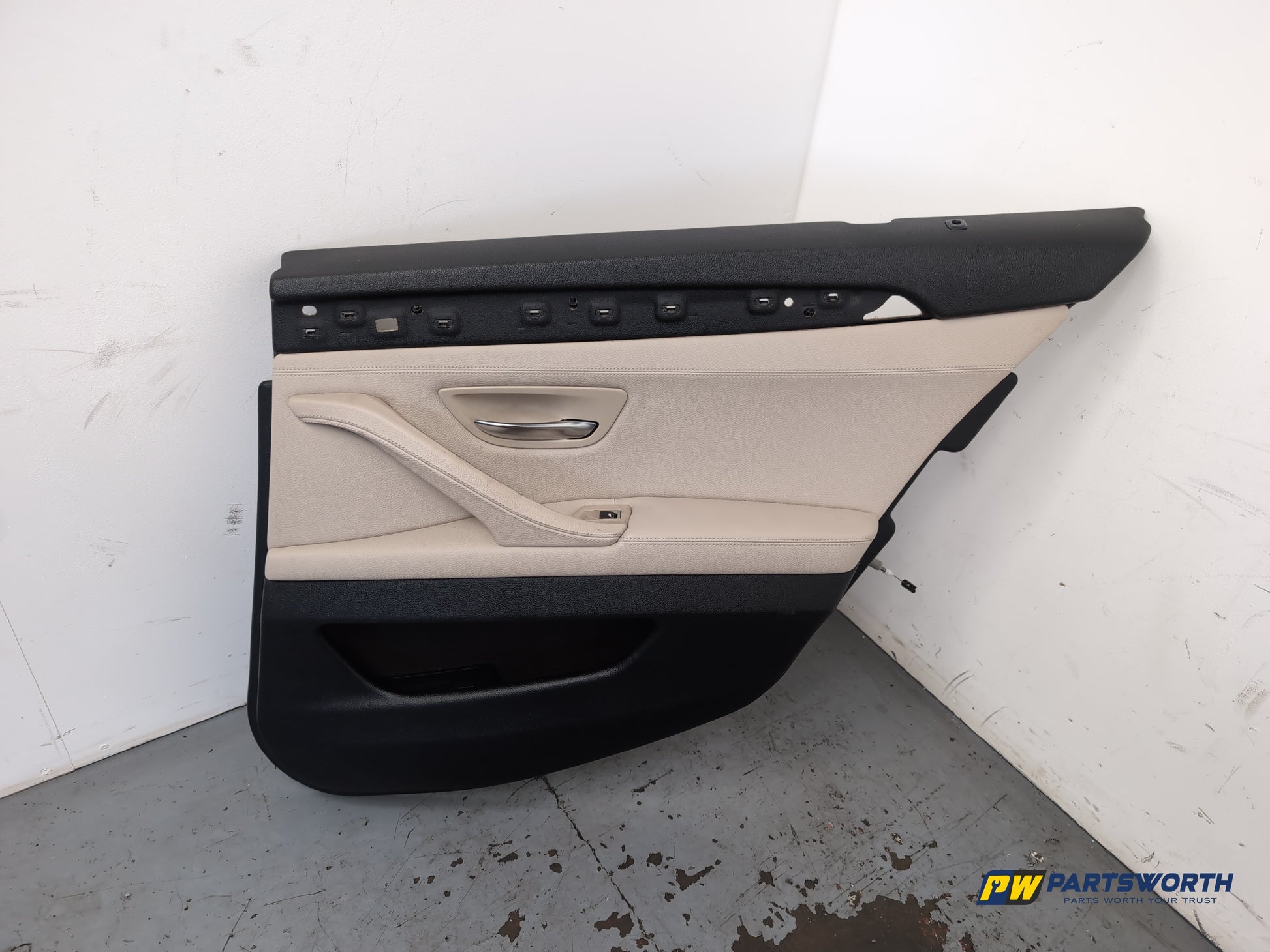Bmw 5 Series 520d Se Auto F10 Saloon Rear Right Door Card 2010-2017