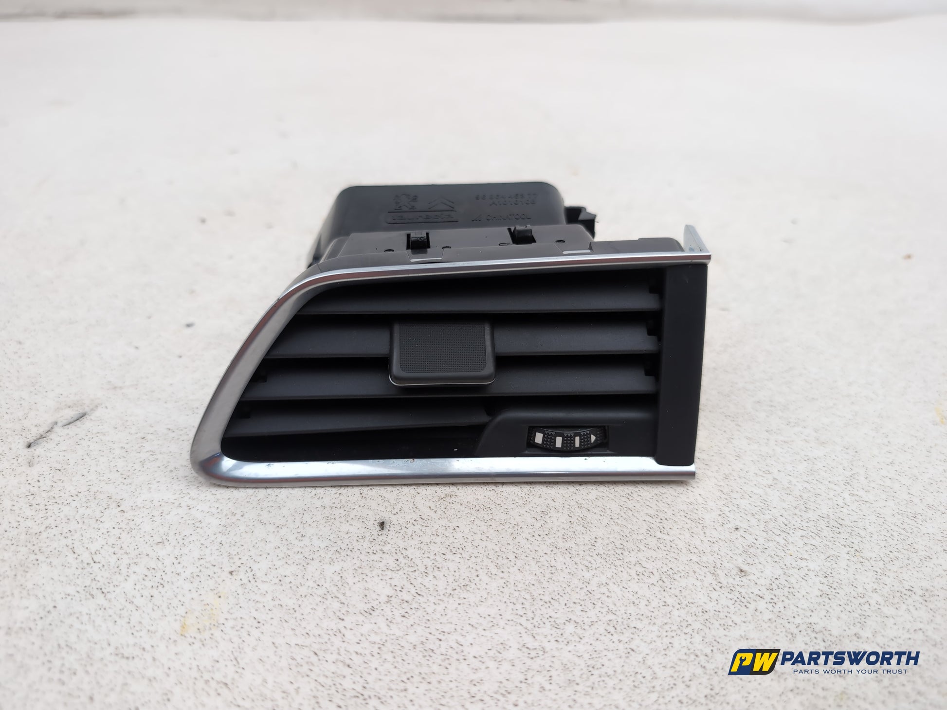 Dashboard Trim With Air Vent  1
