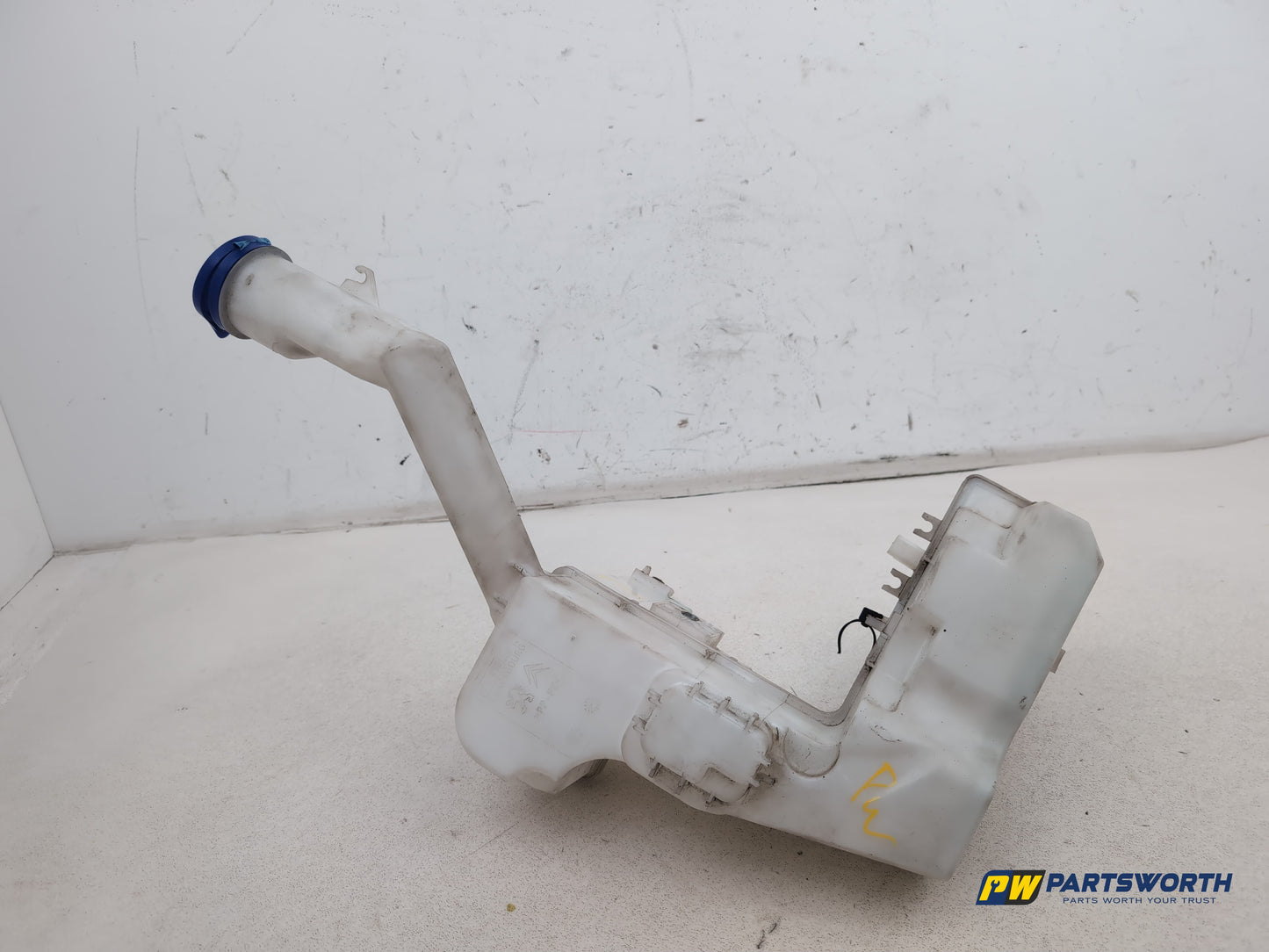 Washer Bottle Windscreen 1