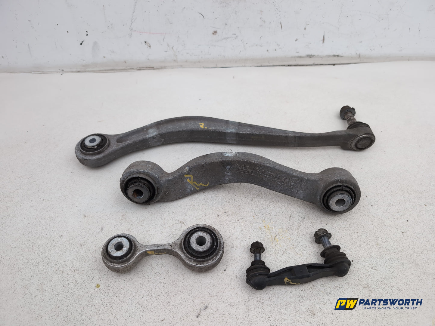 Suspension Arm Rear Wishbone LH 1