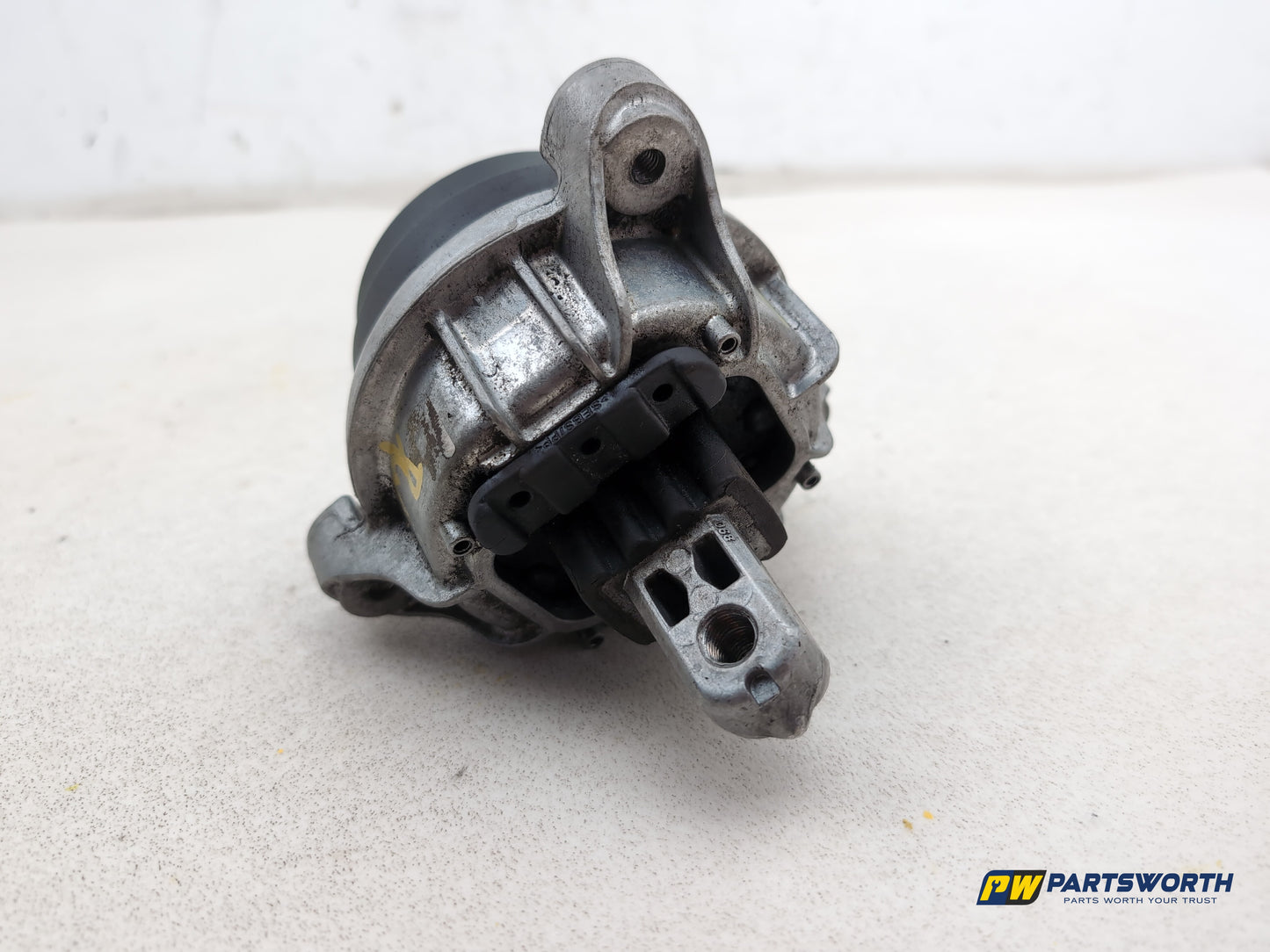 Bmw 5 Series 520d Se Auto F10 2.0l Diesel Engine Mount Left Passenger 2010-2017 - photo 6