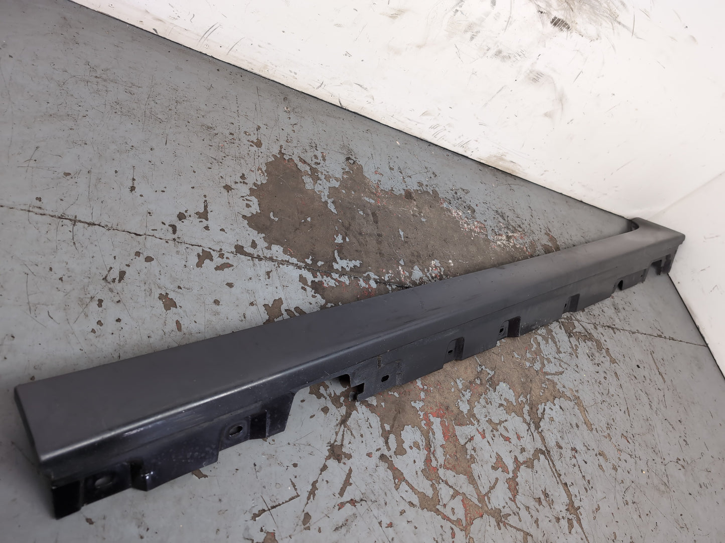 Side Skirt LH 7