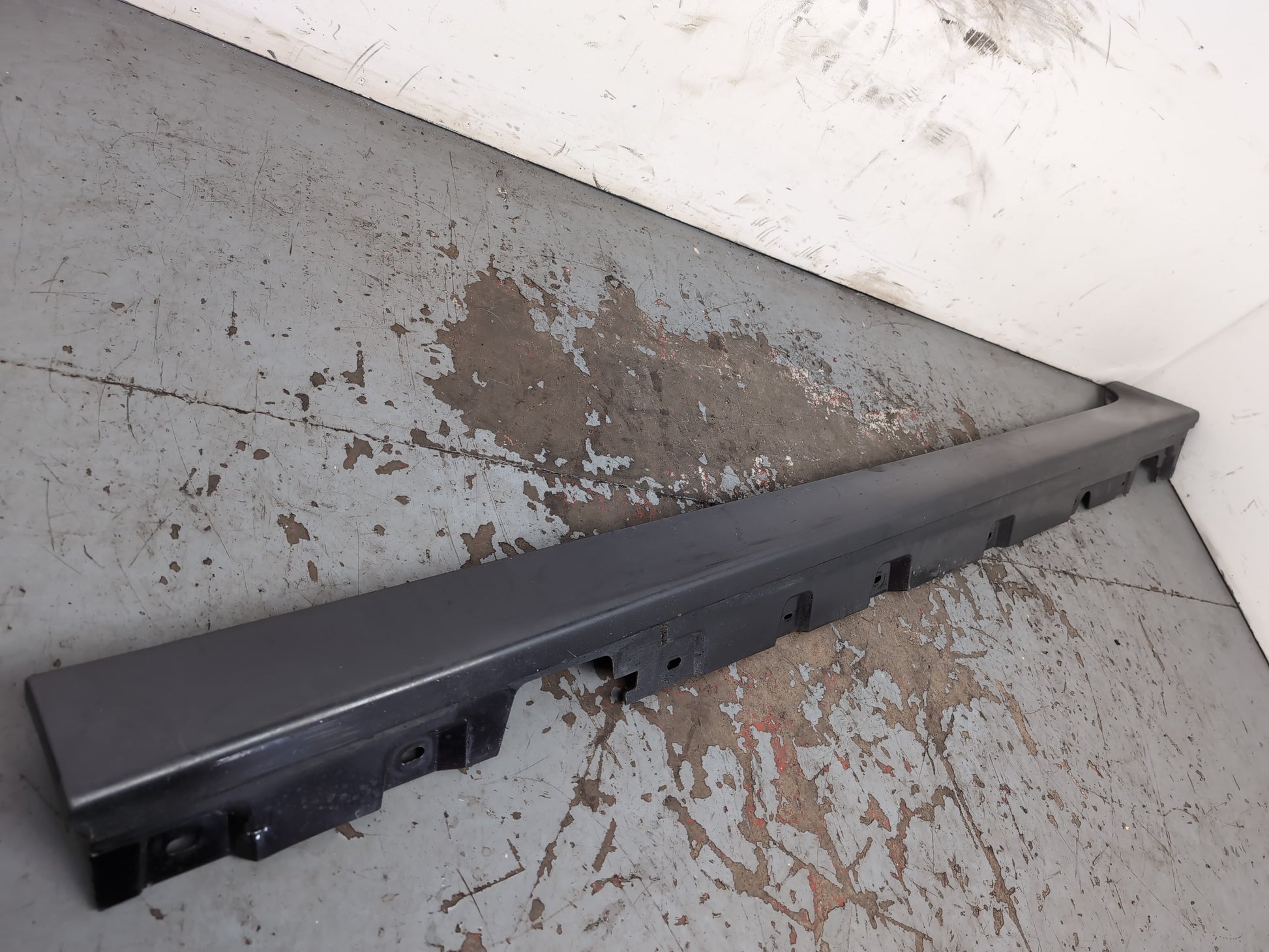 Side Skirt LH 7