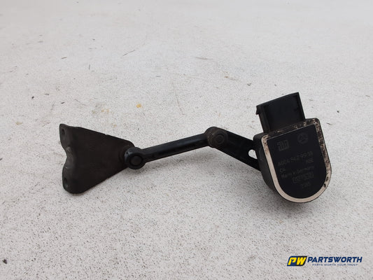 Mercedes-Benz B180 B-Class W246 Headlight Level Sensor Front A0045429918