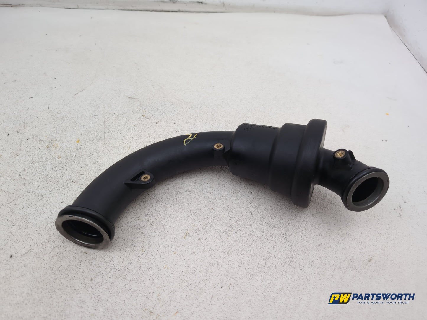 Mercedes-Benz B180 B-Class W246 1.8l Diesel Air Intake Turbo Pipe A6511400387