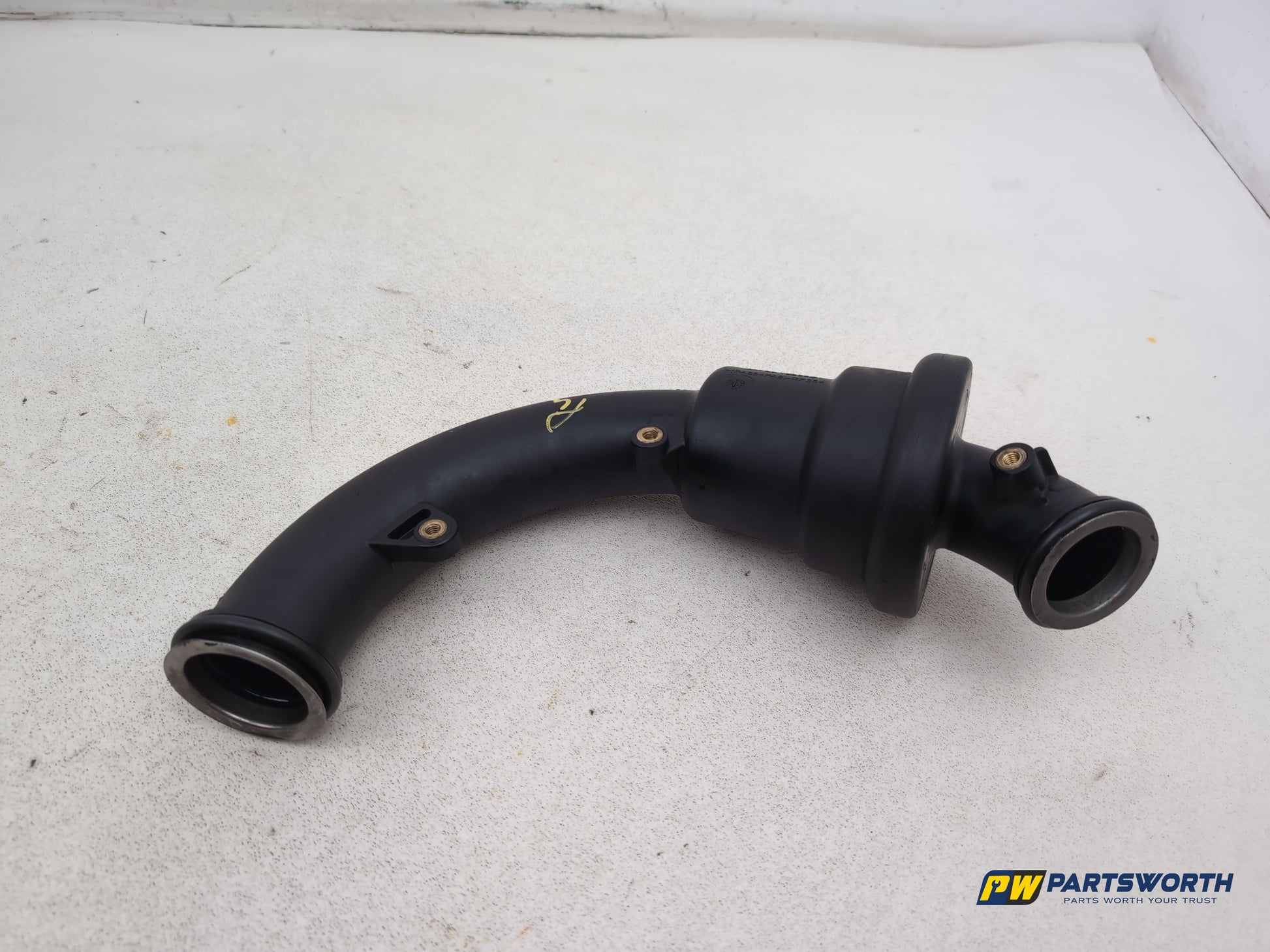 Mercedes-Benz B180 B-Class W246 1.8l Diesel Air Intake Turbo Pipe A6511400387