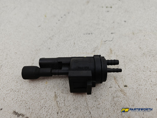 Mercedes-Benz B180 B-Class W246 Air Pump Valve Pressure Change Over Sensor