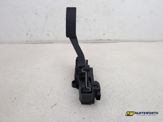 Mercedes-Benz B160 B-Class W245 Accelerator Pedal Throttle A1693001004 2005-2011