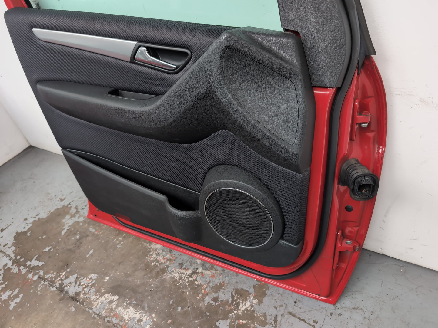 Door Front LH 13