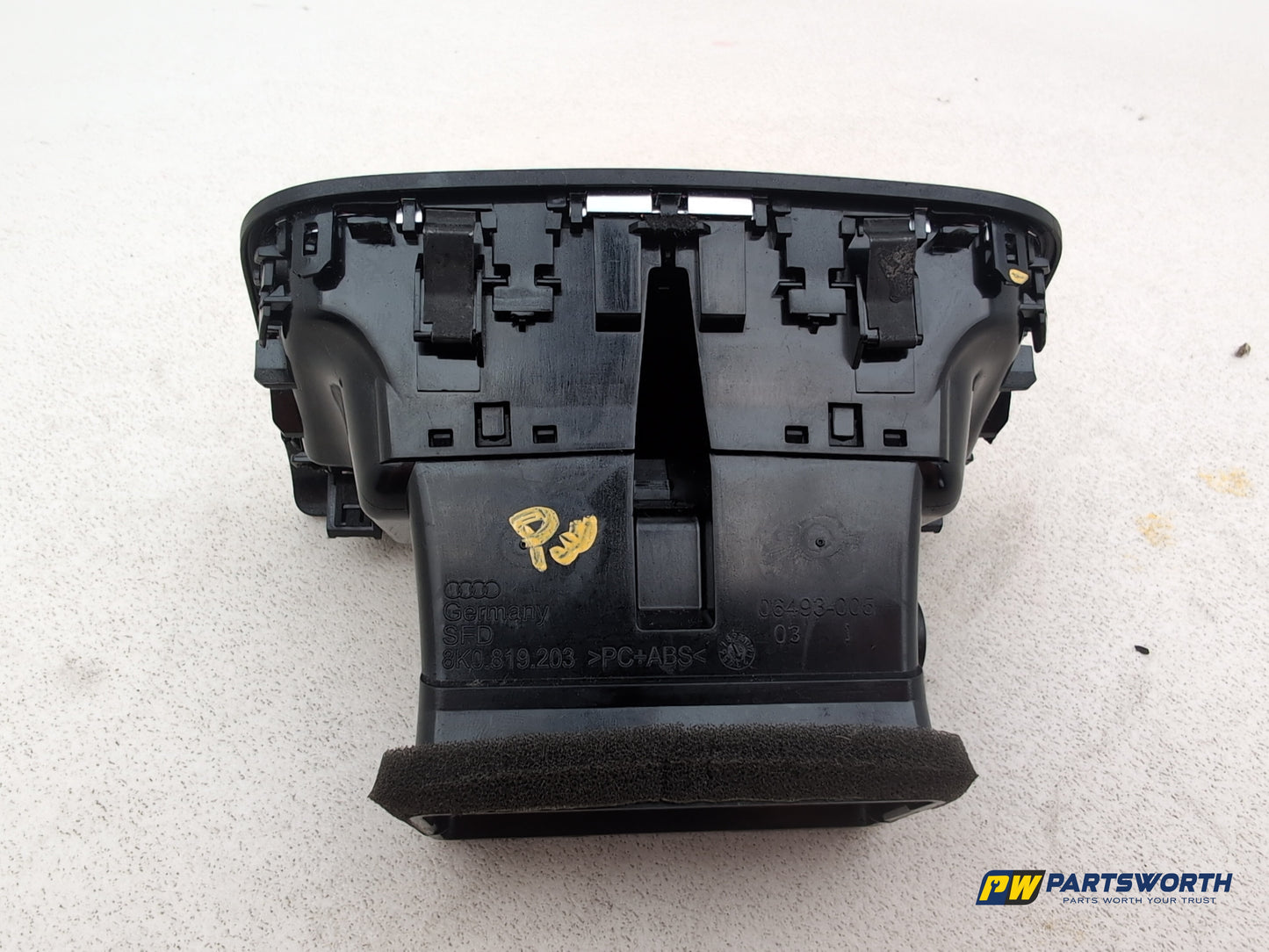 Centre Console Trim  7