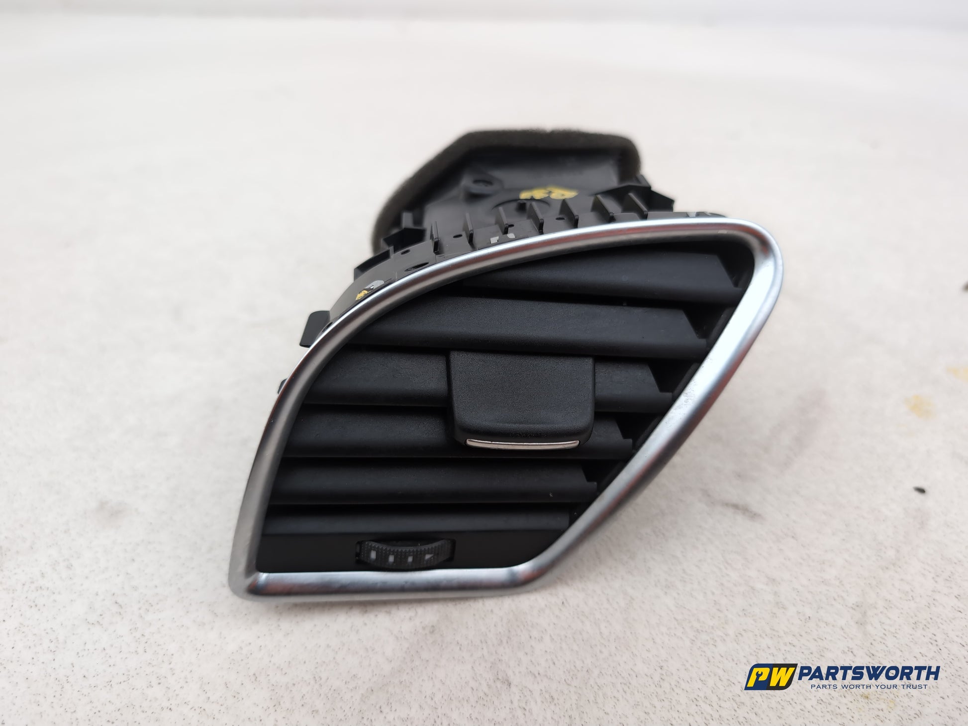 Dashboard Trim With Air Vent  1