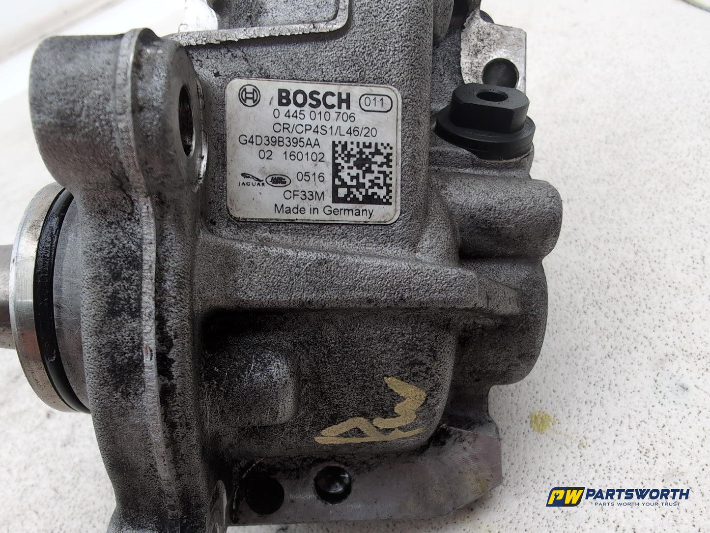 High pressure fuel pump 7