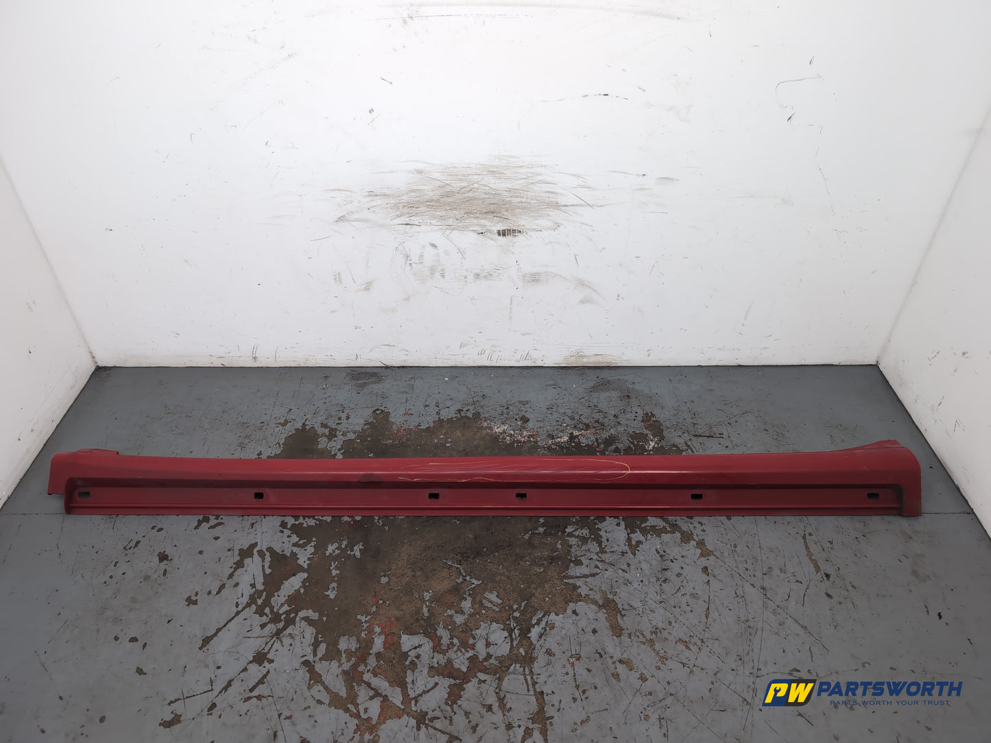 Side Skirt LH 1