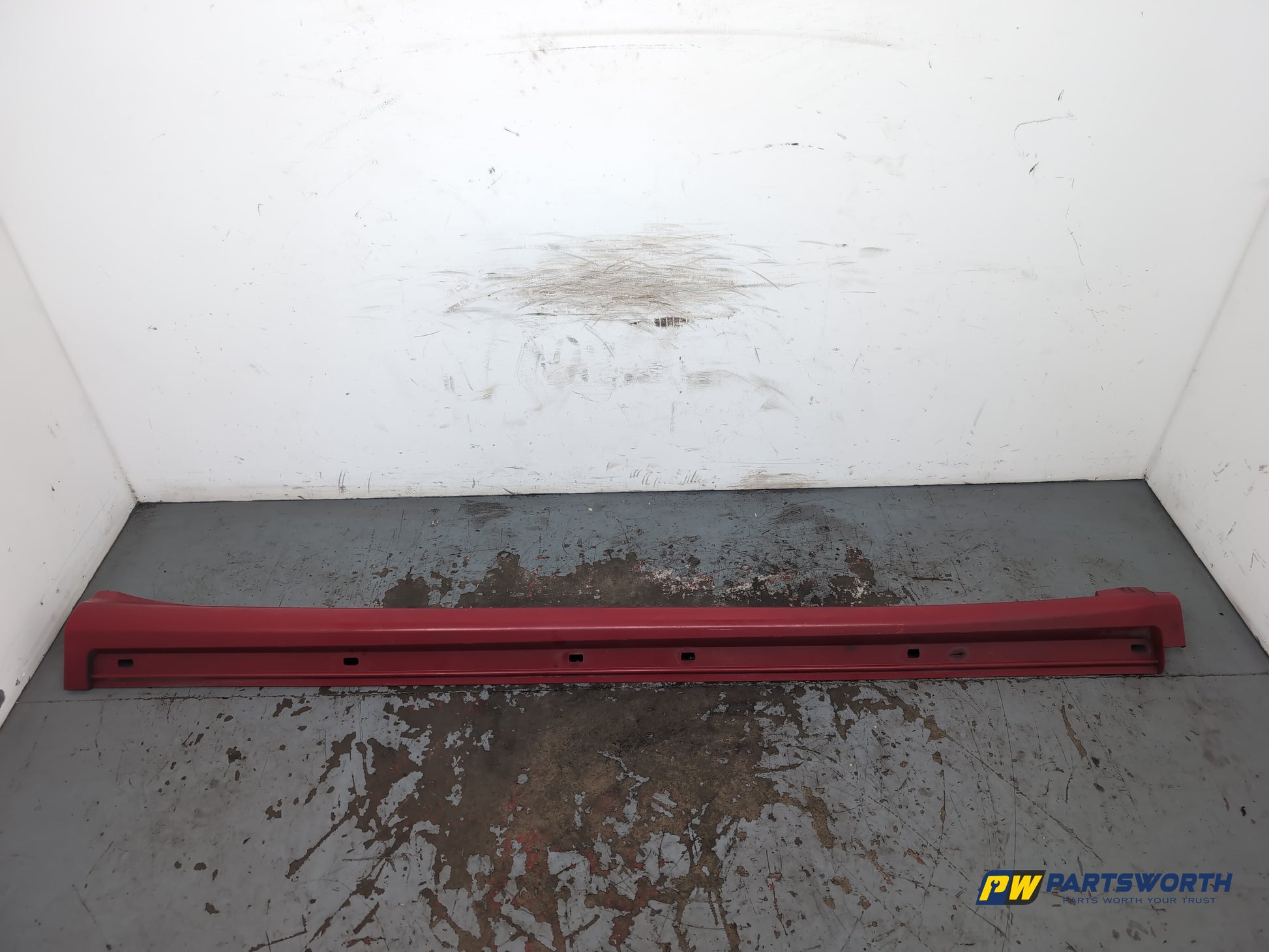 Side Skirt RH 1