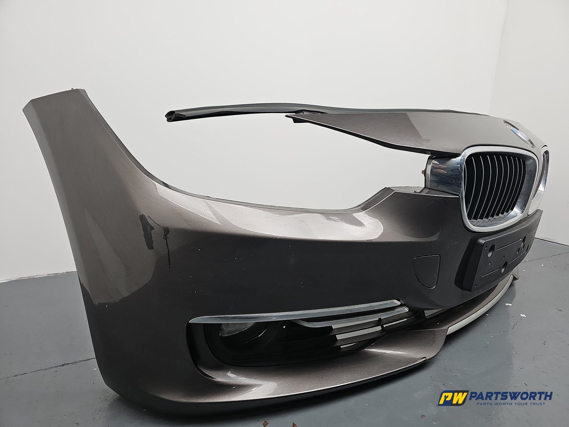 Bmw 3 Series F30 F31 Front Bumper Brown B65 2012 2013 2014 2015 Pre-Lci - photo 5