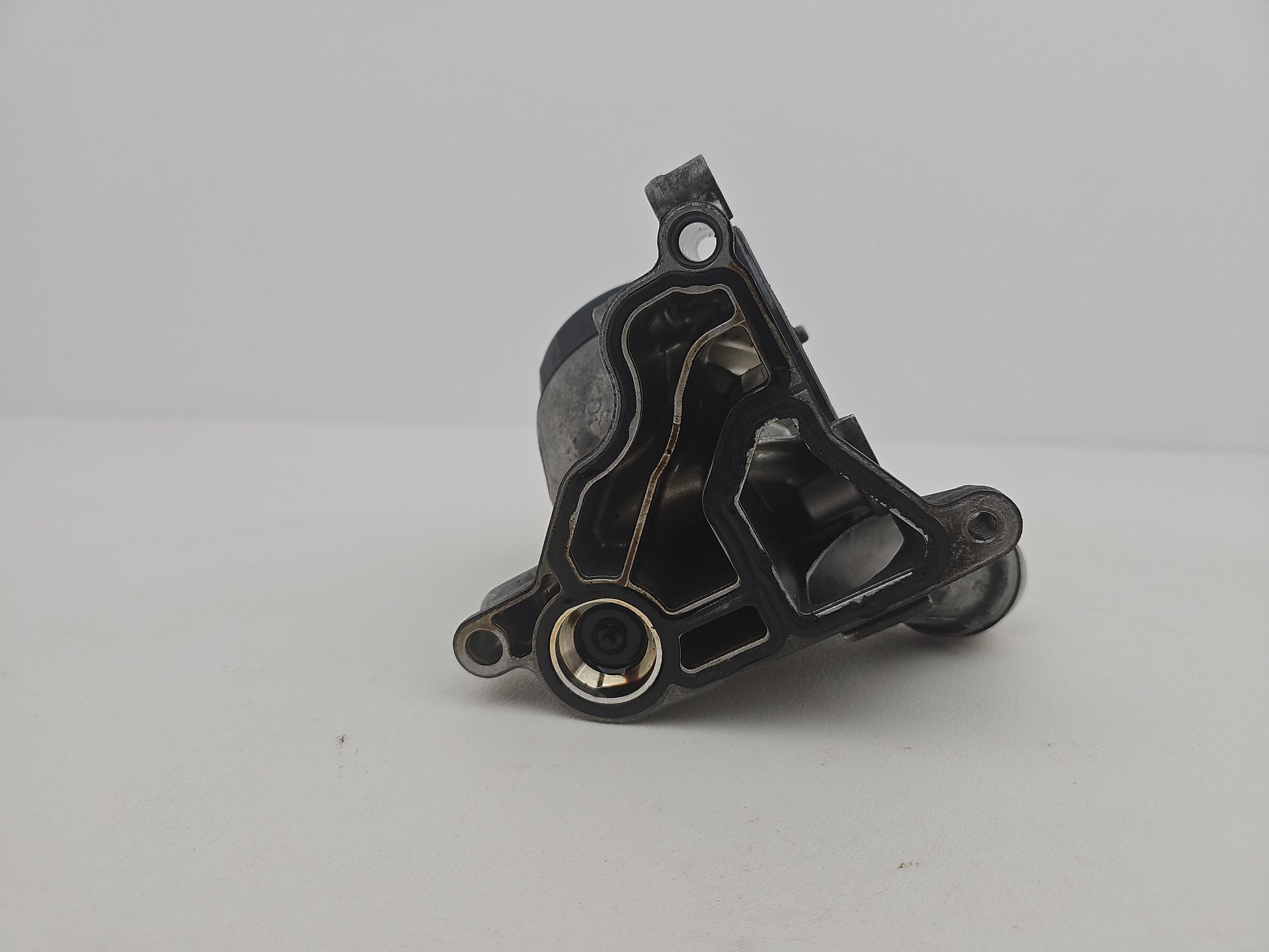 Oil Filter Housing 4