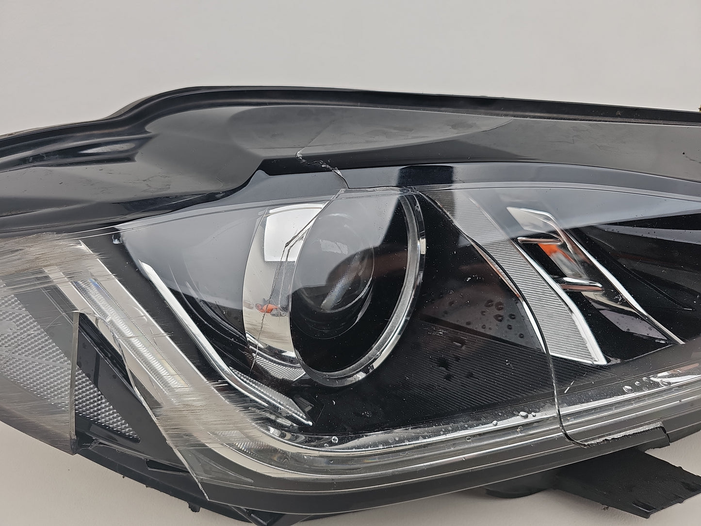 Headlamp RH 4