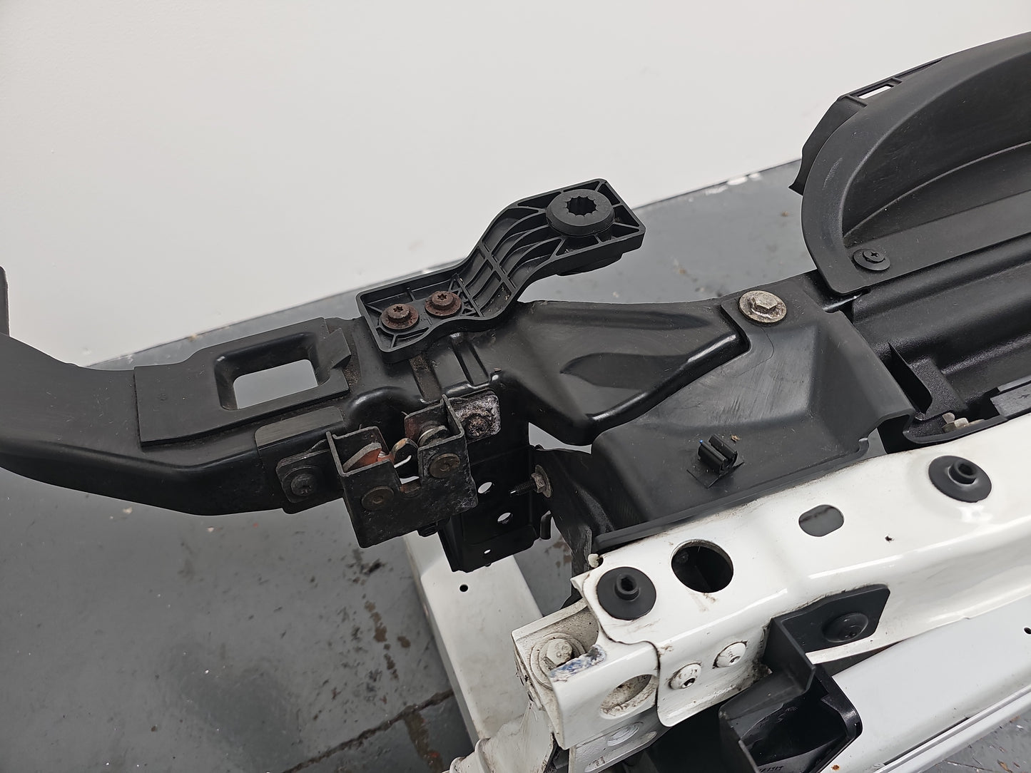 Front Slam Panel 4