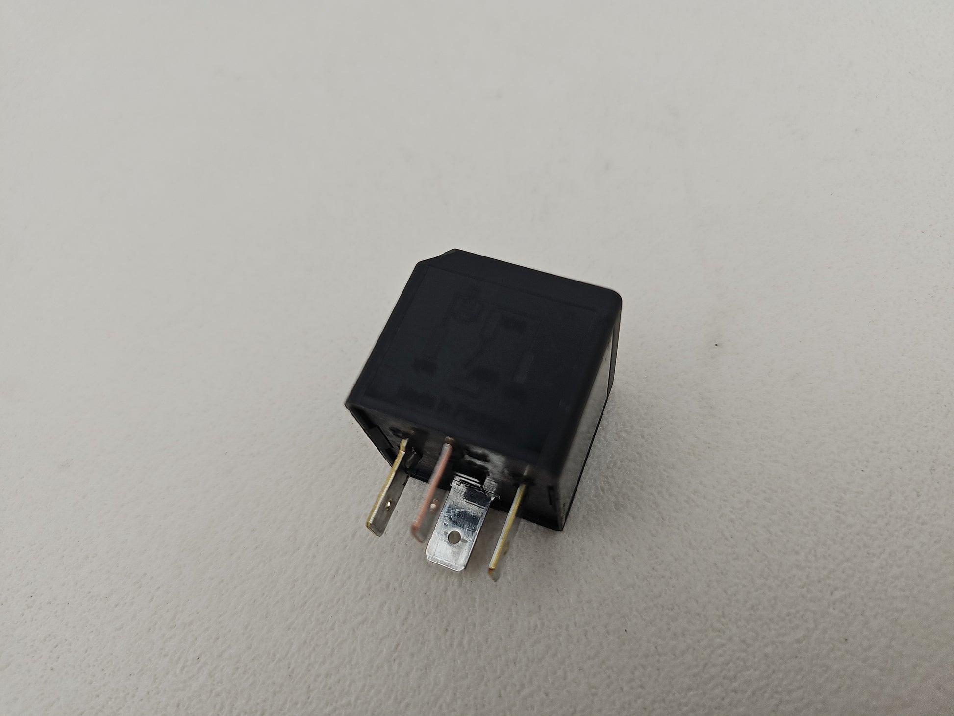 Jaguar/Land Rover Relay 4-Pin Black 12v 40a 2.0 Diesel Dh2214b192ca Oem Genuine - photo 4