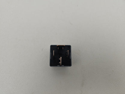 Dh22-14b192-Ea Land Rover Jaguar 4-Blade Grey Relay 70a 12v Tyco V23136-J4-X89 - photo 4