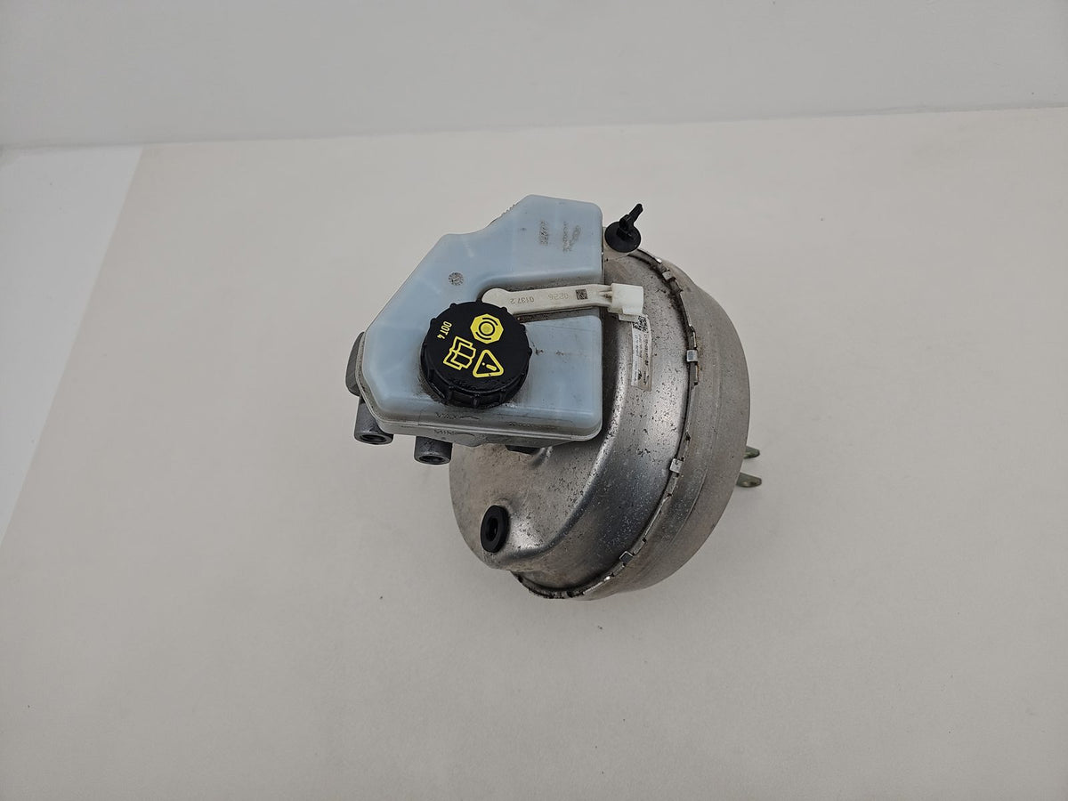 Brake Master Cylinder Assembly 4