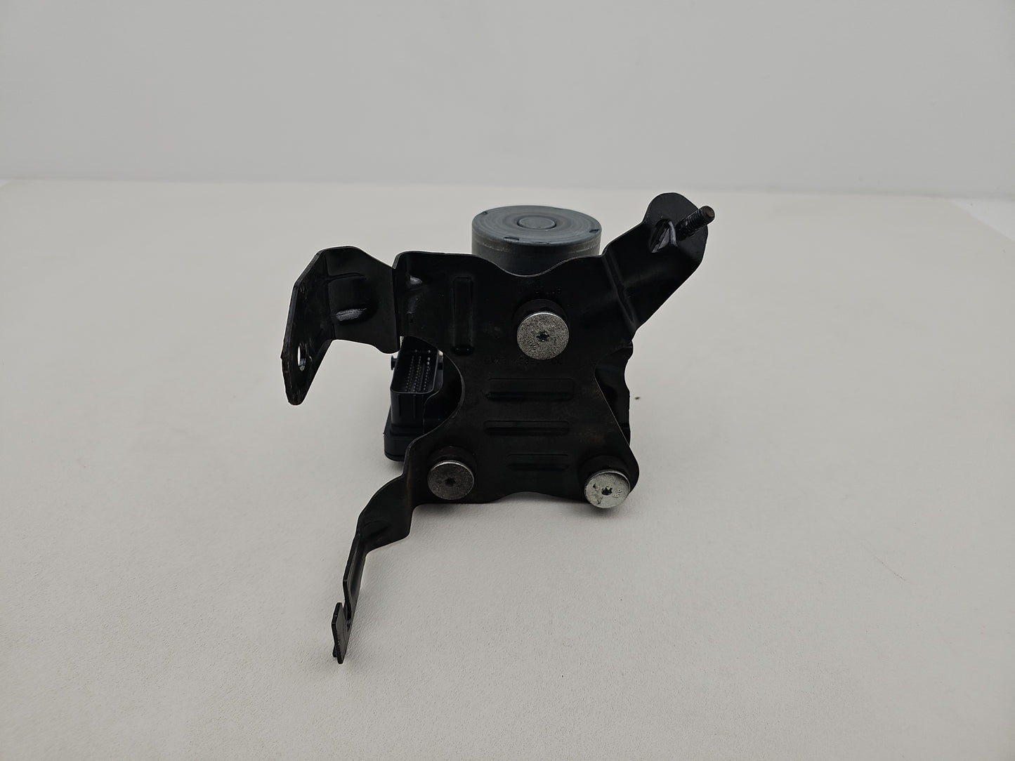Jaguar Xe Abs Pump Control Module Ecu 2.0 Diesel Hx7314f447af X760 2015 - 2019 - photo 4