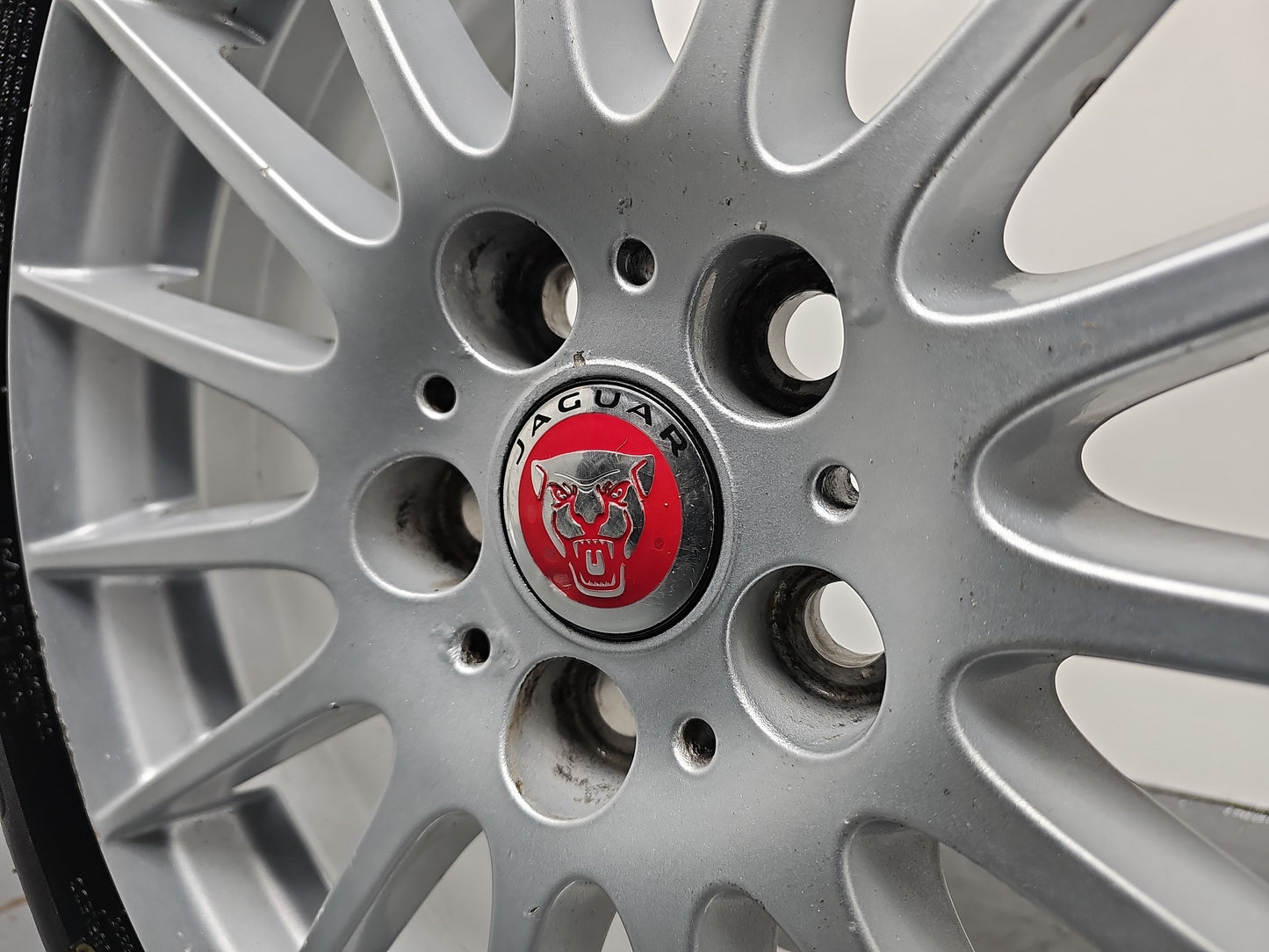 Jaguar Xe X760 17" Inch Alloy Wheel With Tyre 205/55/R17 Gx73-1007-Ta - photo 4