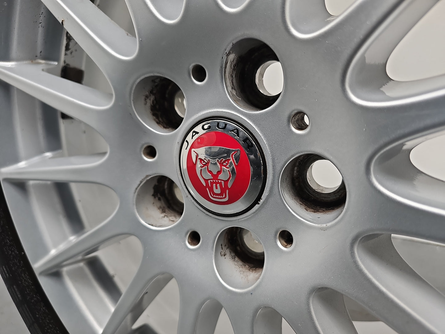 Jaguar Xe X760 17" Inch Alloy Wheel With Tyre 205/55/R17 Gx73-1007-Ta - photo 4